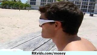 Sex for money - nice body chick 27 porn video